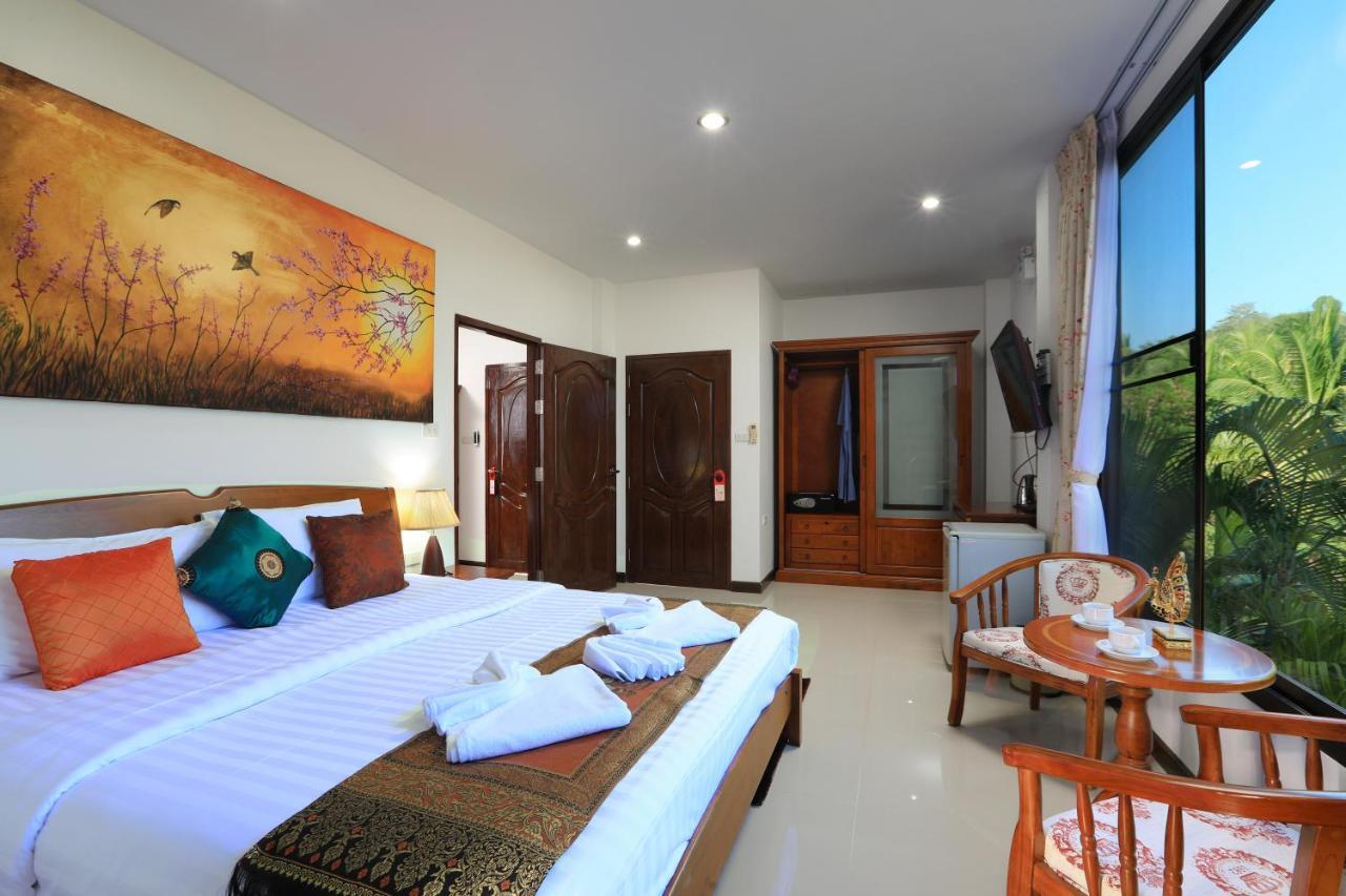 Palm Oasis Appartement Nai Harn Buitenkant foto