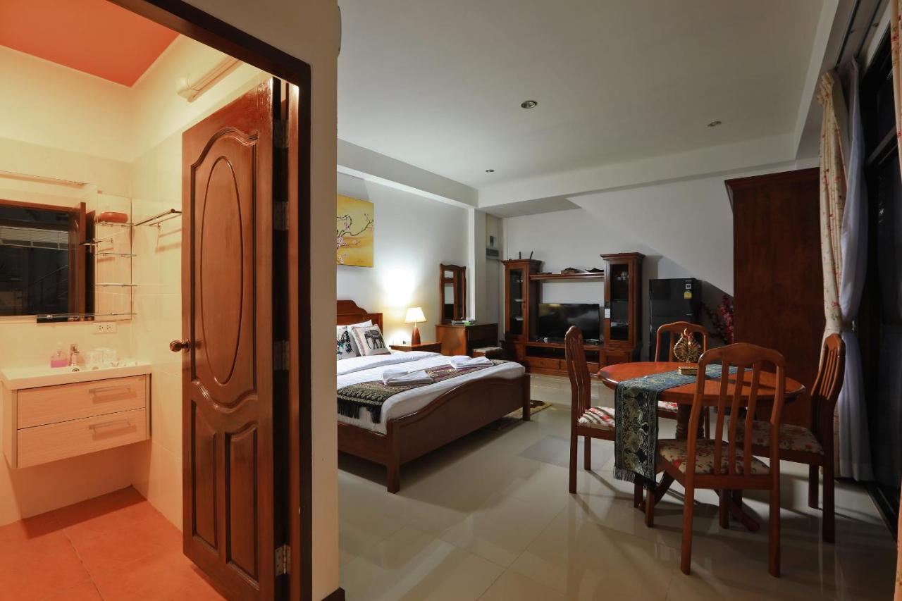 Palm Oasis Appartement Nai Harn Buitenkant foto